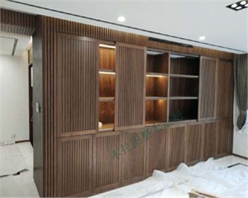 迪諾——寶雞君臨城邦